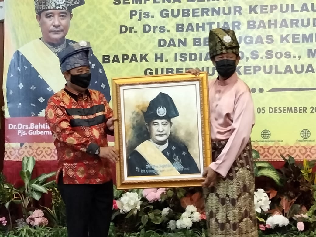malam-pisah-sambut-bahtiar-baharuddin-sebagai-pjs-gubernur-kepri.jpg