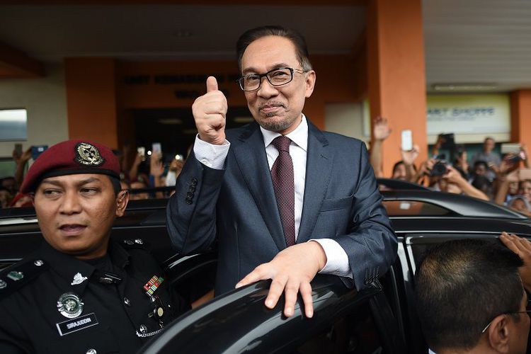 mantan-pemimpin-oposisi-malaysia-anwar-ibrahim_20180516_123516.jpg