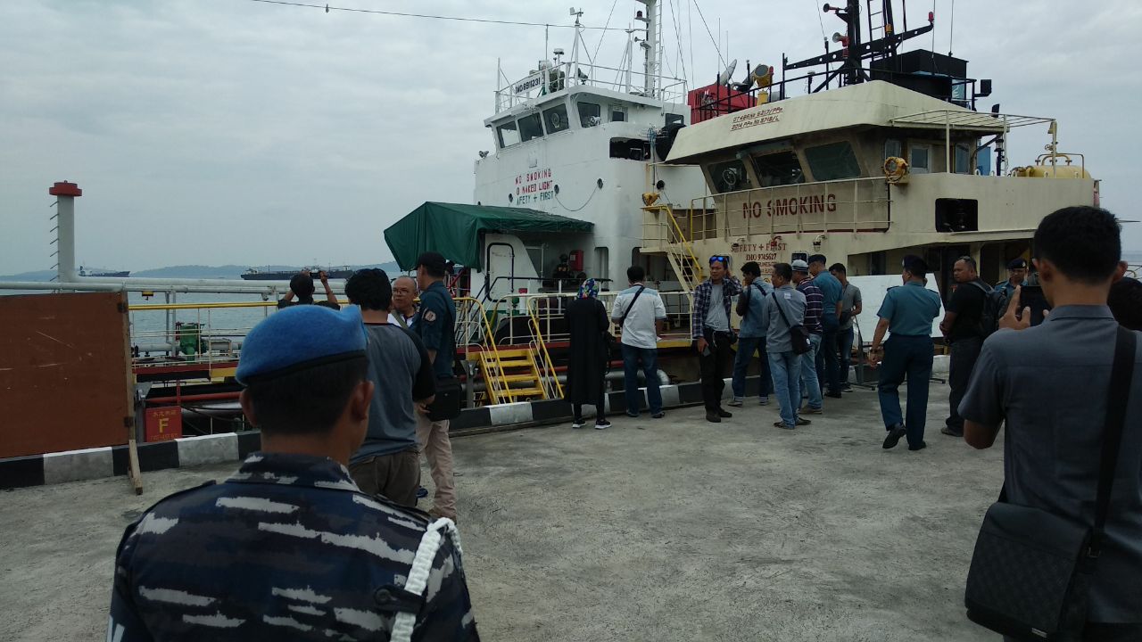 persiapan-ekspose-tangkapan-kapal-oleh-lantamal-iv-tanjungpinang_20180406_105245.jpg