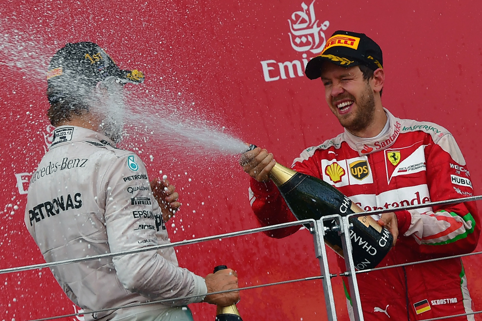 rosberg-juara-gp-eropa_20160619_225924.jpg