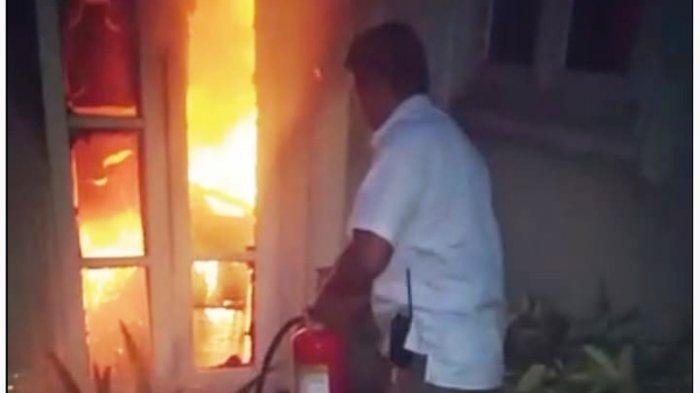 Rumah Bos First Travel di Sentul Bogor Terbakar, Api Berasal Dari Tumpukan Barang Bekas di Garasi