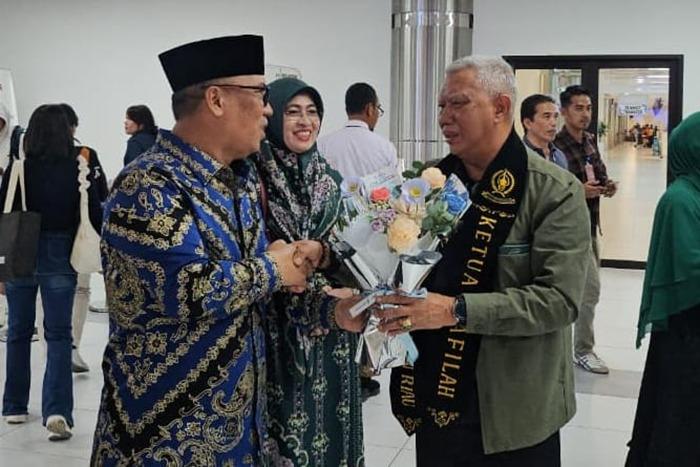 Wagub Nyanyang Sambut Kafilah Kepri Pulang Bawa Prestasi Usai STQH Nasional 2025