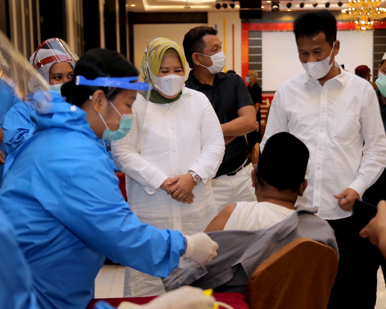 Update Capaian Vaksinasi Covid di Batam Dari Nakes, Lansia hingga Pelayan Publik