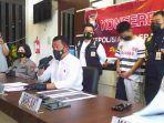 0102konfrens-kasus-pornografi-di-batam.jpg