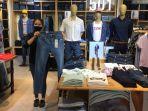0109promo-levis.jpg