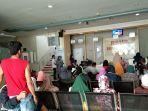 02122019_antrean-pengguna-bpjs-kesehatan-di-rsud-embung-fatimah-batam.jpg