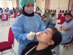 03102021tes-antigen-massal-guru-di-natuna.jpg