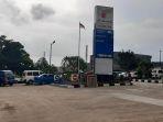 03122019antrian-di-spbu-batam.jpg