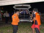 0407evakuasi-mayat-kru-KM-Pasifik.jpg