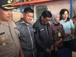 05032020penggerebekan-gudang-masker.jpg