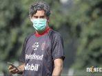 1-4-2022-Pelatih-Bali-United-Stefano-Cugurra.jpg