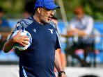 14072021-pelatih-lazio-maurizio-sarri-memimpin-latihan-pra-musim-2021-2022.jpg