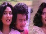 18022021_yati-octavia-dan-rhoma-irama-saat-bermain-film-bersama.jpg