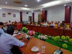20012021moya-rapat-dengan-dprd-batam.jpg