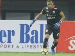 21-11-2021-kiper-persija-jakarta-andritany-ardhiyasa.jpg