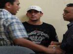 23-12-2019-ilustrasi-ibra-azhari-saat-ditangkap-polisi.jpg