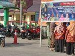 26032023GOW-anambas-bagikan-takjil.jpg