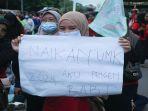 2711_demo-buruh-di-batam-1.jpg