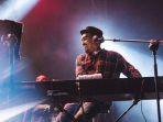 9-4-2020-sri-mulyani-dan-glenn-fredly.jpg