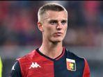 Albert-Gudmundsson-Striker-Genoa.jpg