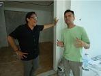 Andre-Taulany-berkunjung-ke-rumah-baru-Raffi-Ahmad-yang-sedang-dibangun.jpg