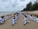 Bela-diri-latihan-bersama-karate-Dabo-Singkep-Lingga.jpg