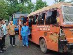 Bus-Tua-Singkep-Barat-masih-digunakan-antar-jemput-siswa.jpg