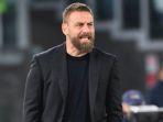 Daniele-De-Rossi-geram-dengan-sikap-Lukaku-dan-Paredes-di-laga-AS-Roma-vs-Cagliari.jpg