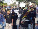 batam/Demo-warga-Rempang-di-kantor-BP-Batam.jpg
