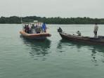 Evakuasi-penemuan-mayat-mengapung-di-Lingga-Kepri-dl.jpg