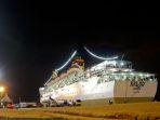 Kapal-Pelni-KM-Kelud-tengah-berlabuh-di-Pelabuhan-Batuampar-Kota-Batam-Jumat-31122022-malam.jpg