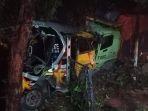Kecelakaan-di-Sumedang-libatkan-tujuh-unit-mobil.jpg