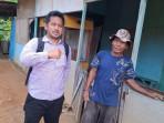 Ketua-pembangunan-Gereja-HKBP-Tarempa-Anambas-Edis-Simanjuntak-temui-warga-memohon-dukungan-izin.jpg