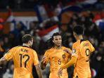 Nathan-Ake-selebrasi-setelah-cetak-gol-pada-laga-Belanda-vs-Gibraltar.jpg
