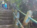 Pagar-rusak-di-Air-Terjun-Gunung-Bintan-788i.jpg