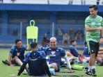 Pemain-Persib-Bandung-Jalani-sesi-latihan.jpg