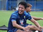 Pemain-Persib-Henhen-Herdiana.jpg