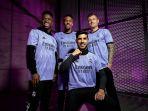 Pemain-Real-Madrid-memakai-jersey-tandang-baru-musim-2022-2023.jpg