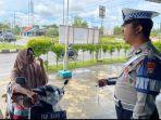 Pengendara-di-stop-polisi-di-Bintan-554.jpg