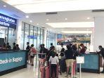 Penumpang-mengantre-memasuki-pintu-keberangkatan-di-Pelabuhan-Harbour-Bay-Bau-Ampar-Batam.jpg