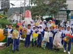 Peringati-WCD-2025-Pelajar-SDN-003-Tarempa-Anambas-Turun-ke-Jalan-Pungut-Sampah.jpg