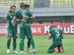 Persebaya-vs-Persita-pekan-8-BRI-Liga-1-2023-2024.jpg