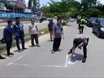 Polisi-Olah-TKP-Laka-1.jpg