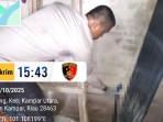 Polisi-mengamankan-barang-bukti-parang-yang-digunakan-saat-tragedi-duel-kakak-dan-adik-di-Kampar.jpg
