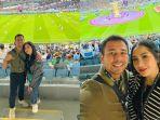 Potret-Raffi-Ahmad-dan-Nagita-Slavina-saat-nonton-Piala-Dunia-di-Qatar.jpg