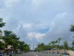 Potret-langit-Batam-Center-Selasa-710-pagi-hari-berawan-tebal.jpg