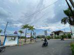 Potret-langit-Batam-Senin-77-pagi-cerah-berawan.jpg