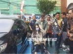 Rendy-Kjaernett-dan-Lady-Nayoan-saat-hadir-di-persidangan-bersama.jpg