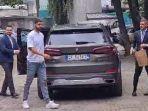 Ruben-Loftus-Cheek-saat-sampai-di-Clinica-La-Madonnina-Milan-untuk-tes-medis.jpg