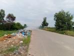 Sampah-di-bakar-karena-menumpuk.jpg